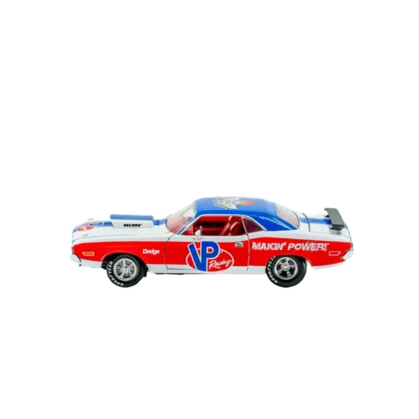 VP Racing 1970 Dodge Challenger Diecast— R/T HEMI 1:24 Scale